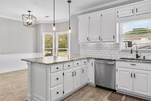 122 Crescent Dr, Newnan, GA 30265 - Photo 16
