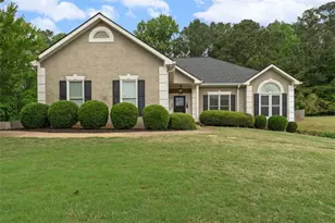 122 Crescent Dr, Newnan, GA 30265 - Photo 1