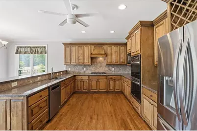 1015 Windermere Crossing, Cumming, GA 30041 - Photo 34