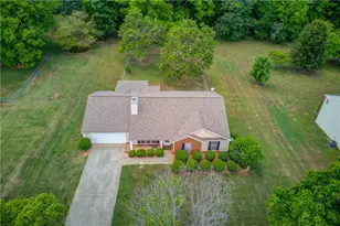 2504 Amelia Way, Statham, GA 30666 - Photo 4