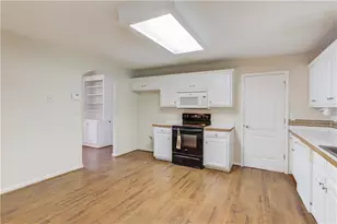 2504 Amelia Way, Statham, GA 30666 - Photo 16