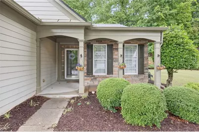 203 Bourke Court, Woodstock, GA 30188 - Photo 4