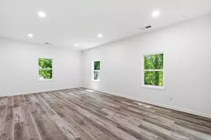 2624 Peyton Rd NW, Atlanta, GA 30318 - Photo 4