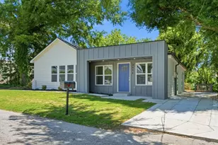 2624 Peyton Rd NW, Atlanta, GA 30318 - Photo 1