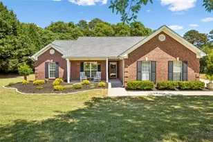 621 Teal Dr, Winder, GA 30680 - Photo 2