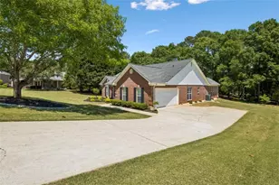 621 Teal Dr, Winder, GA 30680 - Photo 6