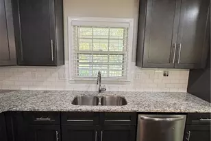 10160 N Coleman Rd, Roswell, GA 30075 - Photo 12
