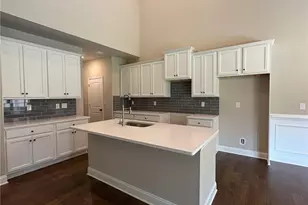 1056 Lakeview Oaks Ct, Grayson, GA 30017 - Photo 8