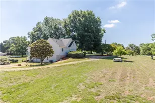 75 W Ridgeway Rd, Maysville, GA 30558 - Photo 10