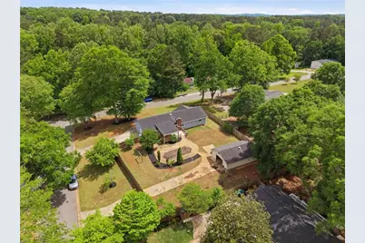 2396 Wales Drive, Austell, GA 30106 - Photo 4