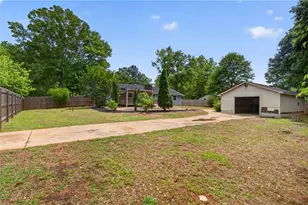 2396 Wales Dr, Austell, GA 30106 - Photo 6