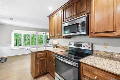 70 Lindley Avenue NW, Marietta, GA 30064 - Photo 10