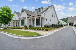 1053 Harvest Park Ln, Suwanee, GA 30024 - Photo 2