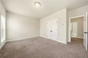 1053 Harvest Park Ln, Suwanee, GA 30024 - Photo 24