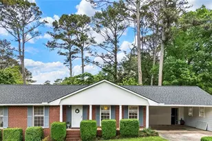 5597 Bob White Cir NW, Lilburn, GA 30047 - Photo 2