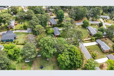 5597 Bob White Circle NW, Lilburn, GA 30047 - Photo 48