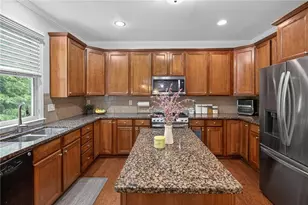 9125 Loxford St, Lithia Springs, GA 30122 - Photo 12