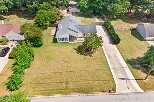 121 Brownsmill Dr, Grayson, GA 30017 - Photo 1