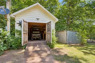 329 Gilbert Rd, Jefferson, GA 30549 - Photo 54
