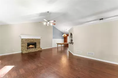 7095 Cogburn Road, Cumming, GA 30028 - Photo 6