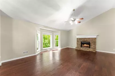 7095 Cogburn Road, Cumming, GA 30028 - Photo 6