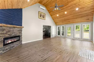 7095 Cogburn Rd, Cumming, GA 30028 - Photo 16