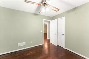 7095 Cogburn Rd, Cumming, GA 30028 - Photo 24