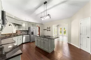7095 Cogburn Rd, Cumming, GA 30028 - Photo 14