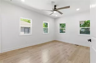 386 Mathewson Pl SW, Atlanta, GA 30310 - Photo 14