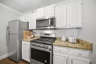 1381 Keys Crossing Dr NE, Brookhaven, GA 30319 - Photo 8