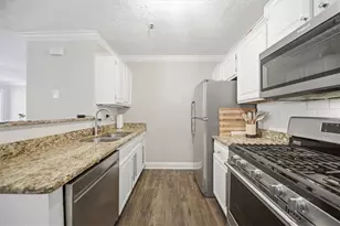 1381 Keys Crossing Dr NE, Brookhaven, GA 30319 - Photo 10