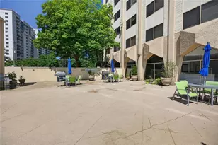 2479 Peachtree Rd NE, Atlanta, GA 30305 - Photo 4