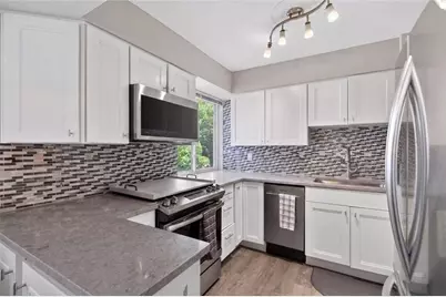 2479 Peachtree Road NE #214, Atlanta, GA 30305 - Photo 20