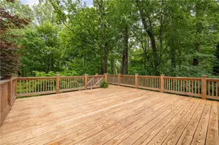 94 River Park Dr, Atlanta, GA 30328 - Photo 12