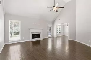 2820 Meadow Gate Way, Loganville, GA 30052 - Photo 10