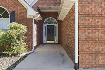 2820 Meadow Gate Way, Loganville, GA 30052 - Photo 4