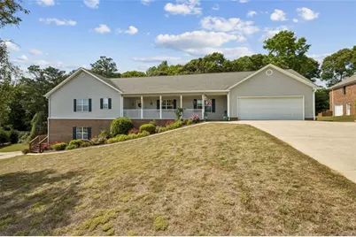 4022 Lyman Way, Gainesville, GA 30507 - Photo 2