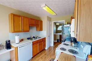 100 Hawthorn Dr, Carrollton, GA 30116 - Photo 10