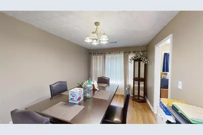 100 Hawthorn Drive, Carrollton, GA 30116 - Photo 8