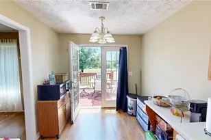 100 Hawthorn Dr, Carrollton, GA 30116 - Photo 12