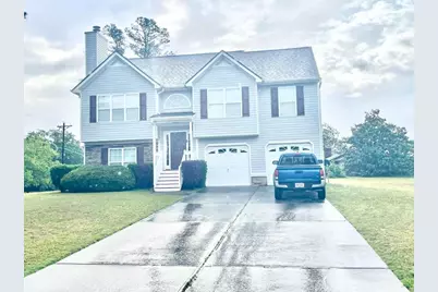 100 Hawthorn Drive, Carrollton, GA 30116 - Photo 1