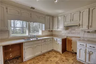 10 Wolfskin Rd, Arnoldsville, GA 30619 - Photo 4