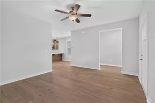 320 Dempsey Dr, Fayetteville, GA 30214 - Photo 8