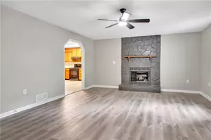 30 Laurie Ln, Covington, GA 30016 - Photo 10