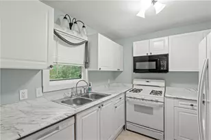7074 Oakhill Cir, Austell, GA 30168 - Photo 8