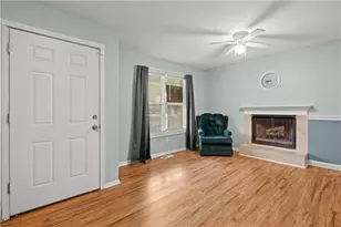 7074 Oakhill Cir, Austell, GA 30168 - Photo 4