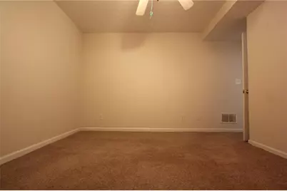 818 Springlake Road, Lawrenceville, GA 30045 - Photo 16