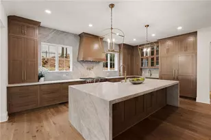 95 Blackland Rd NW, Atlanta, GA 30342 - Photo 10