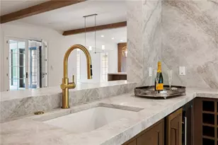 95 Blackland Rd NW, Atlanta, GA 30342 - Photo 12