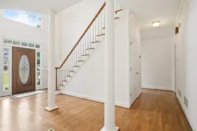 302 Barclay Place, Woodstock, GA 30189 - Photo 10